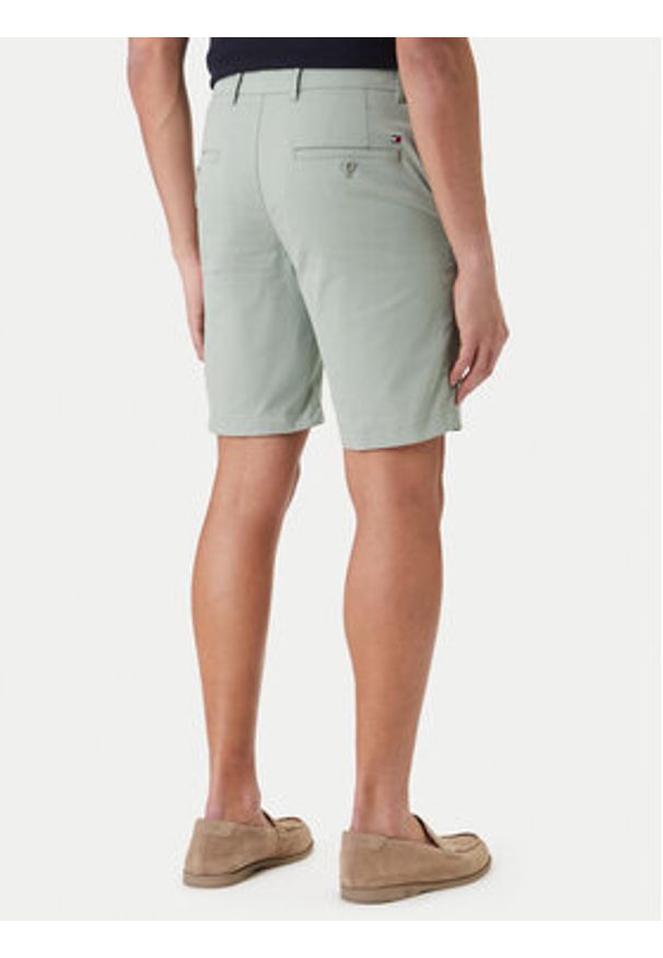 TOMMY HILFIGER - Tommy Hilfiger Szorty materiałowe Denton 9.5 MW0MW42351 Zielony Slim Fit. Kolor: zielony. Materiał: bawełna