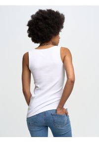 Big-Star - Koszulka damska na ramiączkach Alena 101. Kolor: biały. Materiał: skóra, elastan, bawełna. Długość rękawa: na ramiączkach. Styl: sportowy