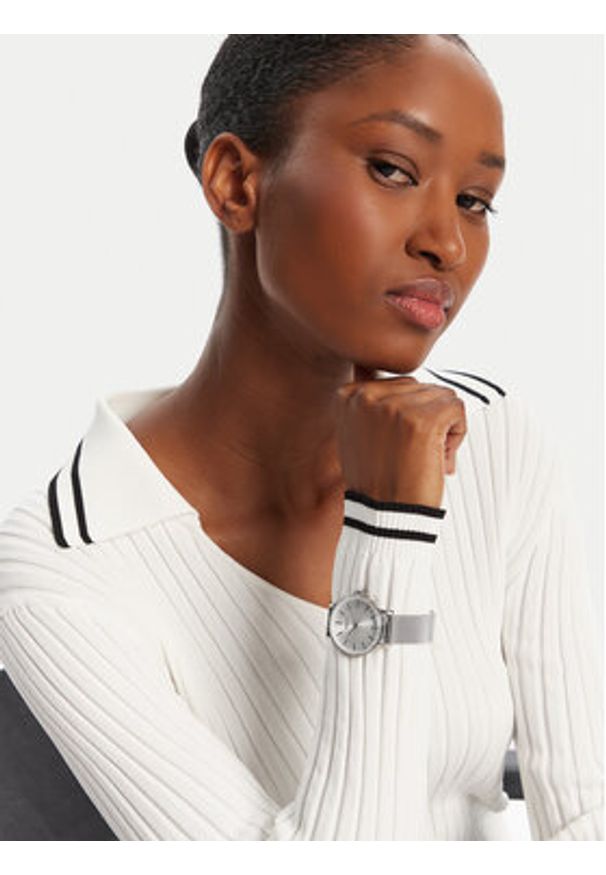 Timex Zegarek City TW2V52400 Srebrny. Kolor: srebrny