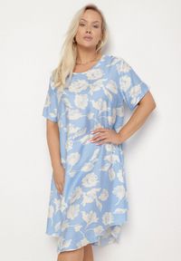Born2be - Jasnoniebieska Pudełkowa Wiskozowa Sukienka ze Wzorem Kwiatów Aranessa. Okazja: na co dzień. Kolor: niebieski. Materiał: wiskoza. Wzór: kwiaty. Typ sukienki: proste. Styl: boho, klasyczny, casual, elegancki #2