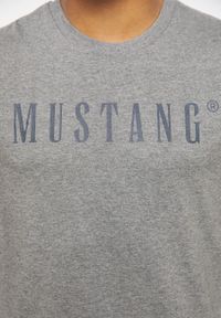 Mustang - MUSTANG Style Alex C LOGO Tee MĘSKI T-SHIRT KOSZULKA Mid Grey Melange 1013221 4140 #3