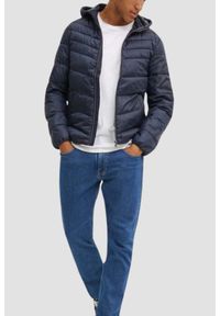 Guess - GUESS Granatowa męska kurtka z kapturem Super Light Puffa Jacket, Rozmiar XXL. Typ kołnierza: kaptur. Kolor: niebieski. Styl: elegancki