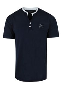 Męska Koszulka (T-Shirt) z Dekoltem na Guziki - Pako Jeans - Granatowa. Okazja: na co dzień. Kolor: niebieski. Materiał: bawełna. Styl: casual