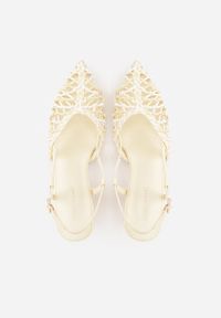 Born2be - Żółte Ażurowe Czółenka z Plecionki na Niskiej Szpilce Nilgias. Okazja: na co dzień. Zapięcie: pasek. Kolor: żółty. Materiał: len. Wzór: ażurowy. Styl: casual, elegancki, boho, klasyczny #4