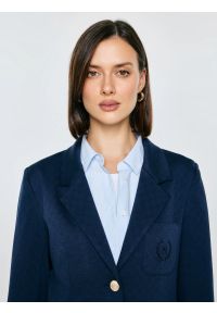 Big-Star - Marynarka damska slim granatowa Norbia 403. Okazja: na spotkanie biznesowe, do pracy. Kolor: niebieski. Materiał: tkanina, wiskoza, materiał. Długość: krótkie. Styl: biznesowy, elegancki, klasyczny #2