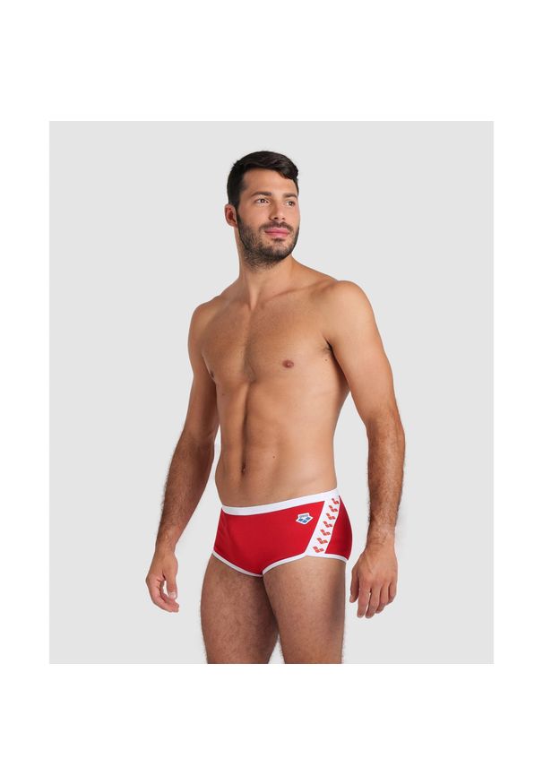 Kąpielówki Arena Icons Solid Low Waist. Stan: obniżony. Kolor: czerwony, biały, wielokolorowy