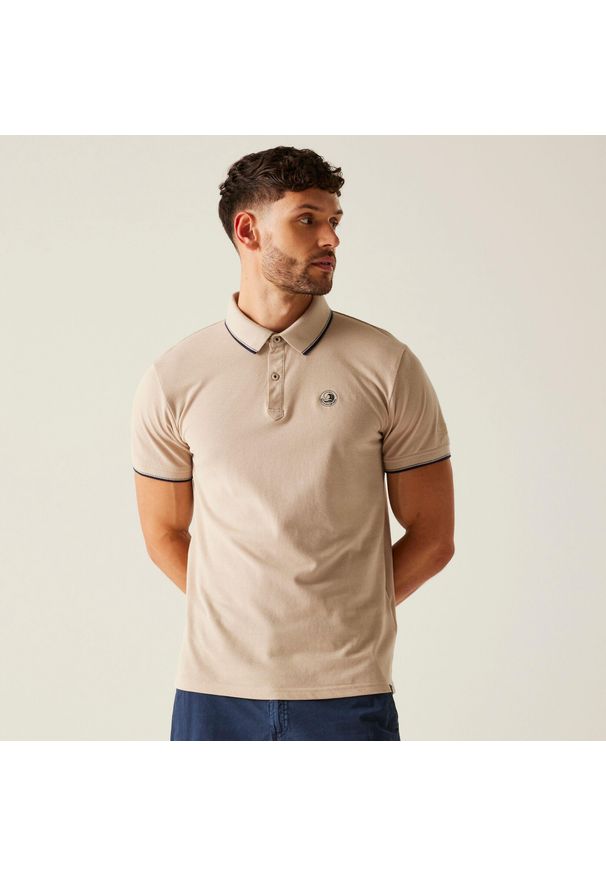 Regatta - Koszulka turystyczna polo męska Tadeo. Typ kołnierza: polo. Kolor: biały. Materiał: tkanina. Sport: turystyka piesza