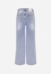 Born2be - Niebieskie Szerokie Jeansy z Wysokim Stanem Zdobione Przetarciami i Dziurami Brizeth. Okazja: na co dzień. Stan: podwyższony. Kolor: niebieski. Wzór: aplikacja. Styl: casual #3