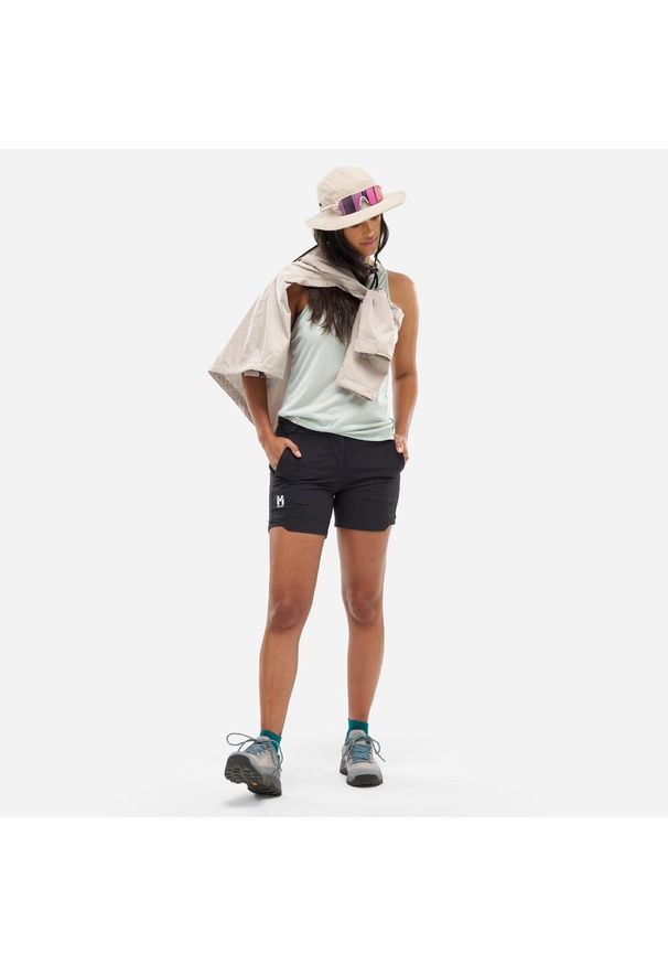 Spodenki trekkingowe damskie Millet Ubic Stretch Short W czarny Regular Fit. Kolor: czarny. Długość: krótkie