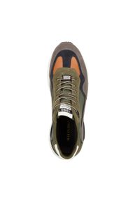 Wittchen - Męskie sneakersy skórzane z motywem w jodełkę zielono-szare. Nosek buta: okrągły. Kolor: zielony, wielokolorowy, szary. Materiał: skóra. Wzór: jodełka #6