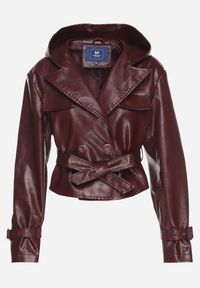 Born2be - Bordowa Krótka Kurtka Typu Trencz z Imitacji Skóry z Kapturem i Wiązanym Paskiem Nilianiela. Okazja: na co dzień. Typ kołnierza: kaptur. Kolor: czerwony. Materiał: skóra. Długość: krótkie. Wzór: paski. Styl: klasyczny, casual, elegancki #6