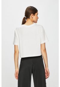 Nike Sportswear - Top. Okazja: na co dzień. Kolor: biały. Wzór: nadruk. Styl: casual #4