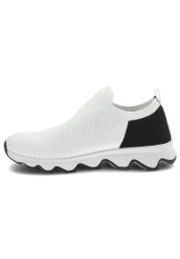 Big-Star - Białe Sneakersy Big Star Modne Buty Damskie. Okazja: na co dzień. Zapięcie: bez zapięcia. Kolor: biały. Materiał: dzianina, materiał. Szerokość cholewki: normalna. Wzór: nadruk, aplikacja