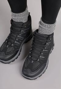 Born2be - Czarne Sznurowane Buty Trekkingowe Traperki Vices na Grubej Podeszwie Afertie. Wysokość cholewki: za kostkę. Kolor: czarny. Materiał: jeans. Szerokość cholewki: normalna. Styl: klasyczny, wakacyjny, sportowy #4