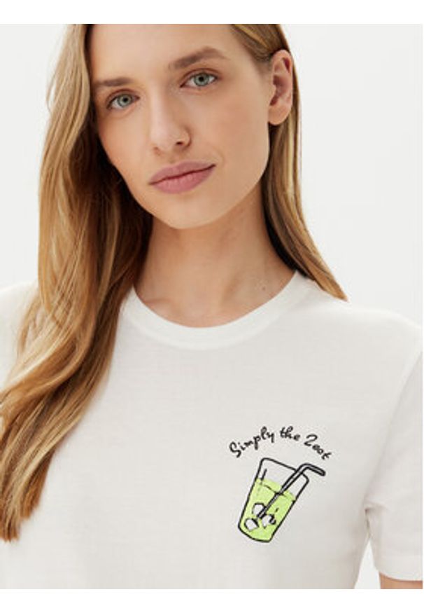 only - ONLY T-Shirt Kita 15349150 Biały Regular Fit. Kolor: biały. Materiał: bawełna