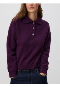 Reserved - Sweter z kołnierzykiem - ciemnofioletowy. Kolor: fioletowy. Materiał: wełna, dzianina