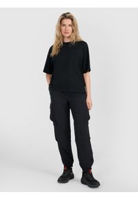 4f - 4F T-shirt oversize gładki damski - czarny L. Okazja: na co dzień. Kolor: czarny. Materiał: jersey, bawełna. Długość rękawa: krótki rękaw. Długość: krótkie. Wzór: gładki. Styl: casual, klasyczny, sportowy #2