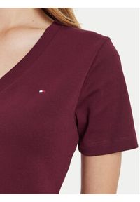 TOMMY HILFIGER - Tommy Hilfiger T-Shirt New CodyWW0WW40584 Bordowy Slim Fit. Kolor: czerwony. Materiał: bawełna #4