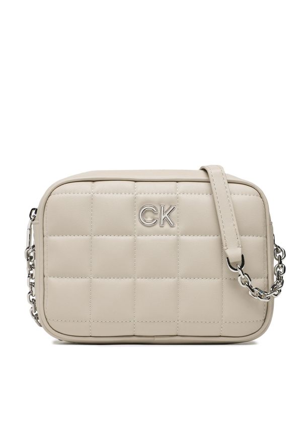 Torebka Calvin Klein Re-Lock Quilt Camera Bag K60K610445 PEA. Kolor: beżowy. Materiał: skórzane