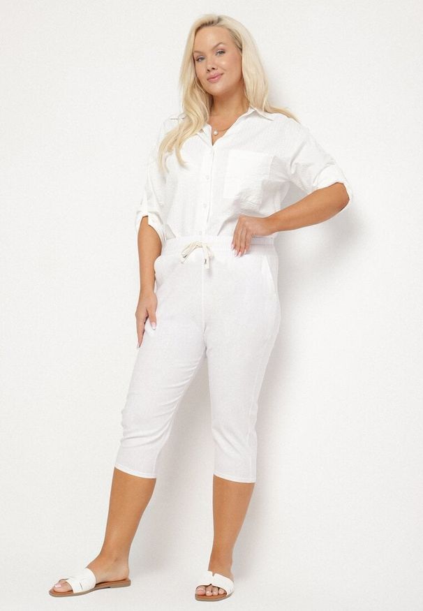 Born2be - Białe Spodnie z Bawełny z Wysokim Stanem i Wiązaniem Lirassia. Okazja: na co dzień. Stan: podwyższony. Kolor: biały. Materiał: bawełna. Styl: casual