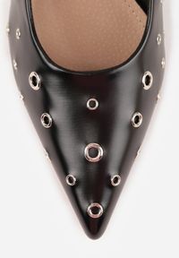 Renee - Czarne Czółenka na Szpilce Vices Ozdobione Nitami z Wkładką ze Skóry Naturalnej Rilinessa. Okazja: na co dzień, na spotkanie biznesowe, do pracy. Kolor: czarny. Materiał: skóra. Wzór: aplikacja. Obcas: na szpilce. Styl: casual, biznesowy, klasyczny #2