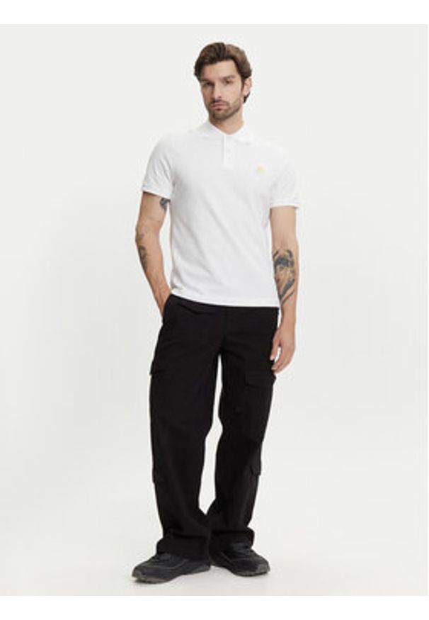 Moose Knuckles Polo Everett M34MT712G Biały Regular Fit. Typ kołnierza: polo. Kolor: biały. Materiał: bawełna