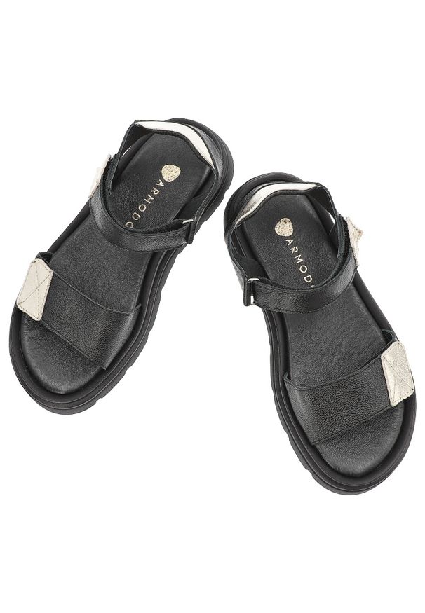 Czarne Sandały Armodo Modne Obuwie Damskie. Okazja: na co dzień, na spacer. Zapięcie: rzepy. Kolor: czarny. Materiał: skóra. Wzór: paski. Sezon: lato. Styl: elegancki, klasyczny, casual