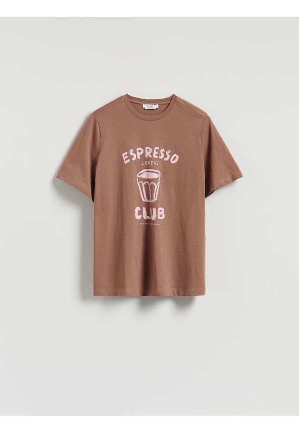 Reserved - T-shirt z nadrukiem - brązowy. Kolor: brązowy. Materiał: bawełna, dzianina. Wzór: nadruk. Styl: klasyczny
