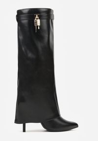 Born2be - Czarne Kozaki na Szpilce z Cholewką Imitującą Nogawkę z Aplikacją Kłódką Vetidora. Nosek buta: szpiczasty. Zapięcie: zamek. Kolor: czarny. Szerokość cholewki: normalna. Wzór: aplikacja. Materiał: skóra, materiał. Sezon: zima. Obcas: na szpilce. Styl: klasyczny. Wysokość obcasa: średni #2