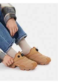 Reebok Klapki EO-INSTAPUMP FURY MULE 100230816 Beżowy. Kolor: beżowy. Materiał: materiał #1
