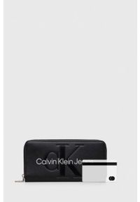 Calvin Klein Jeans portfel damski kolor czarny. Kolor: czarny #2