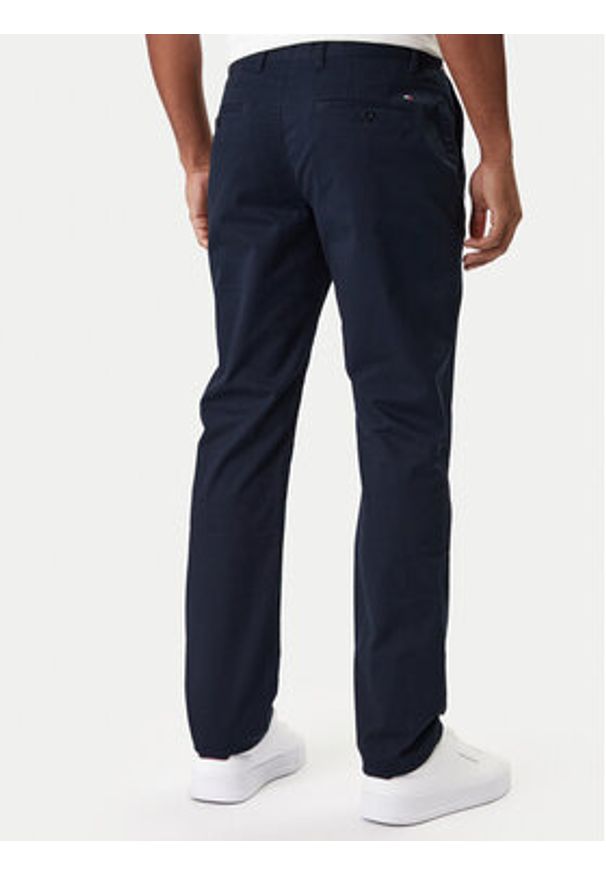 TOMMY HILFIGER - Tommy Hilfiger Chinosy Core Denton MW0MW41993 Granatowy Regular Fit. Kolor: niebieski. Materiał: bawełna
