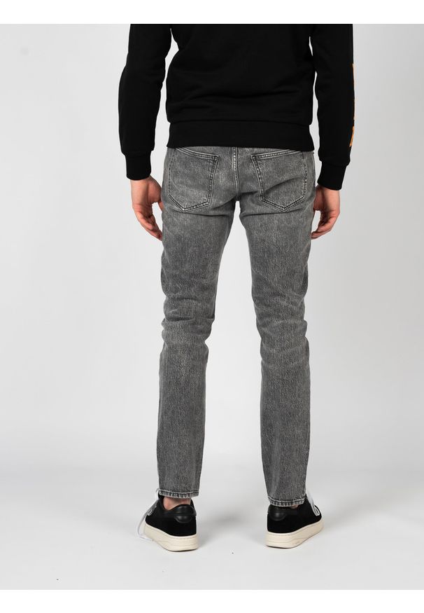 Diesel Jeansy "D-Strukt" | A12025-R09KA | Mężczyzna | Szary. Okazja: na co dzień. Kolor: szary. Wzór: aplikacja. Sezon: lato. Styl: klasyczny, casual, elegancki