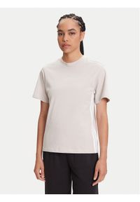 Adidas - adidas T-Shirt Essentials 3-Stripes JE1237 Beżowy Regular Fit. Kolor: beżowy. Materiał: bawełna
