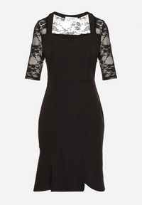 Born2be - Czarna Asymetryczna Sukienka Vices o Dopasowanym Kroju z Koronką Natifese. Okazja: na co dzień. Typ kołnierza: dekolt kwadratowy. Kolor: czarny. Materiał: koronka. Wzór: koronka. Typ sukienki: asymetryczne. Styl: elegancki, casual, klasyczny #2