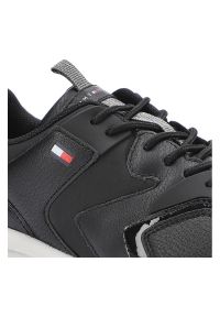 TOMMY HILFIGER - Czarne Sneakersy Tommy Hilfiger Damskie Modne Buty. Okazja: do pracy, na uczelnię, na spacer. Kolor: czarny. Szerokość cholewki: normalna. Wzór: aplikacja. Materiał: materiał, skóra ekologiczna. Sezon: jesień. Obcas: na obcasie. Styl: klasyczny, elegancki. Wysokość obcasa: niski