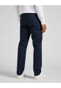 Lee - LEE MĘSKIE SPODNIE CHINO LEE REGULAR CHINO DEEP NAVY 112145530