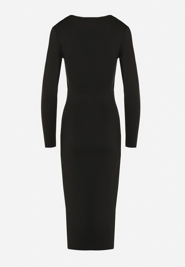 Born2be - Czarna Sukienka Taliowana z Kopertowymi Dekoltem i Metaliczną Aplikacją Ninolira. Kolor: czarny. Długość rękawa: długi rękaw. Wzór: aplikacja. Typ sukienki: kopertowe