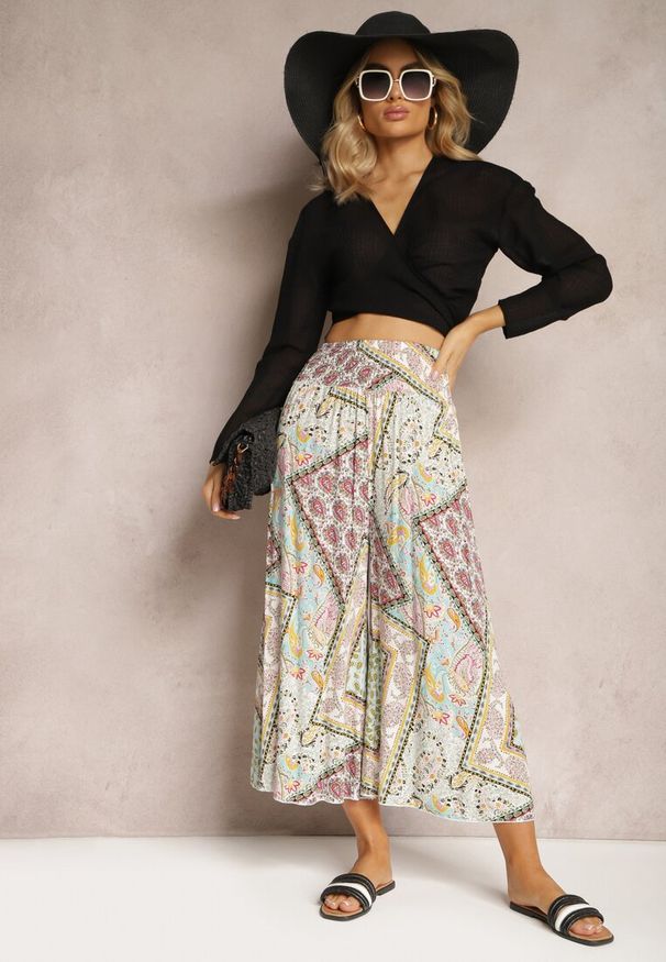 Renee - Miętowe Szerokie Spodnie Culottes z Mozaikowym Wzorem i Gumką w Pasie Mizina. Kolor: beżowy. Materiał: wiskoza. Sezon: lato. Styl: boho