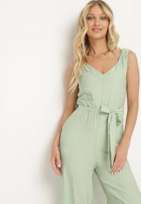 Born2be - Jasnozielony Wiskozowy Kombinezon na Ramiączkach z Materiałowym Paskiem i Gumkami w Talii Zadia. Kolor: zielony. Materiał: materiał, wiskoza. Długość rękawa: na ramiączkach #5