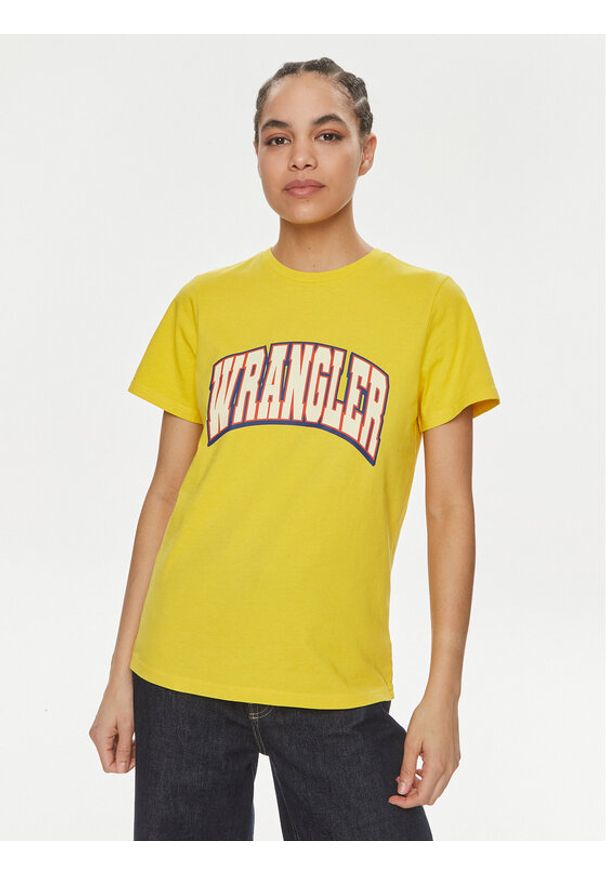 Wrangler T-Shirt Varsity 112350189 Żółty Regular Fit. Kolor: żółty. Materiał: bawełna