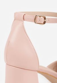 Born2be - Różowe Czółenka Phaedraea. Nosek buta: szpiczasty. Zapięcie: sprzączka. Kolor: różowy. Wzór: gładki. Obcas: na słupku. Styl: wizytowy #3