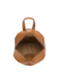 Wittchen - Damski plecak z pikowanej ekoskóry w geometryczny wzór brązowy. Kolor: brązowy. Materiał: skóra ekologiczna. Wzór: geometria. Styl: klasyczny, elegancki