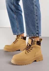 Born2be - Brązowe Trapery Zdobione Wzorzystymi Wstawkami Vetiane. Nosek buta: okrągły. Zapięcie: sznurówki. Kolor: brązowy. Wzór: aplikacja. Materiał: skóra, materiał. Sezon: zima. Obcas: na obcasie. Styl: klasyczny. Wysokość obcasa: niski #1