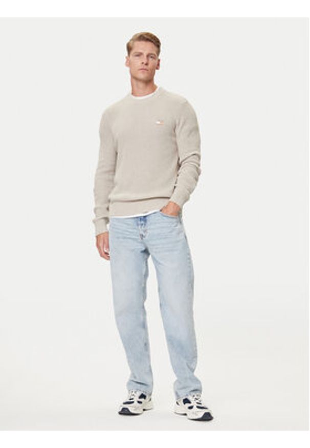 Tommy Jeans Sweter DM0DM21652 Beżowy Slim Fit. Kolor: beżowy. Materiał: bawełna