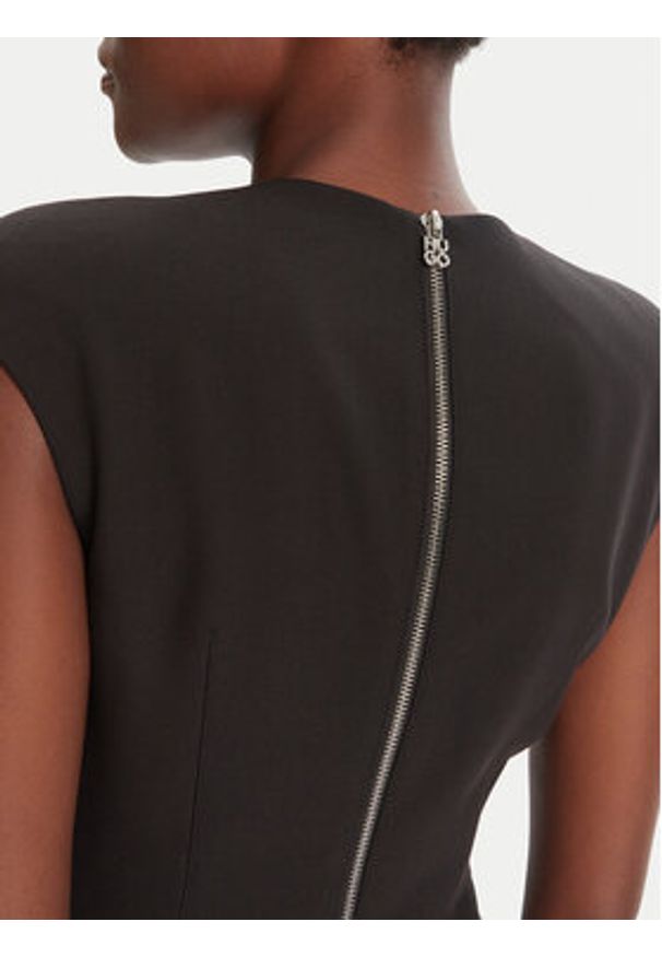 Hugo - HUGO Sukienka koktajlowa Karami 50542651 Czarny Regular Fit. Typ kołnierza: dekolt w karo. Kolor: czarny. Materiał: syntetyk. Styl: wizytowy