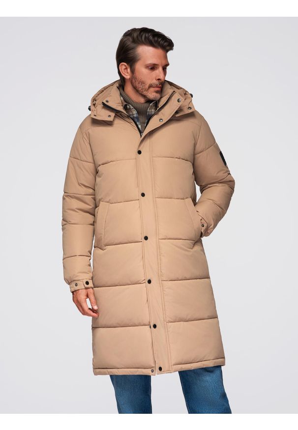 Ombre Clothing - Pikowana długa kurtka męska z odpinanym kapturem – beżowa V2 - Rozmiar: S. Typ kołnierza: kaptur. Kolor: beżowy. Materiał: tkanina, materiał, syntetyk, poliester, guma, puch. Długość: długie. Wzór: aplikacja, gładki, ze splotem