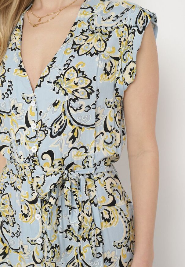 Born2be - Jasnoniebieski Kombinezon Phaeniope. Kolor: niebieski. Materiał: materiał. Długość rękawa: bez rękawów. Długość: długie. Wzór: aplikacja. Sezon: lato