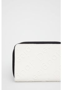 Desigual portfel 22SAYP21 damski kolor biały. Kolor: biały. Materiał: włókno, materiał #3