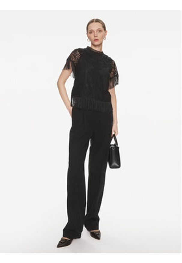 YAS Bluzka 26032322 Czarny Regular Fit. Kolor: czarny. Materiał: bawełna, syntetyk